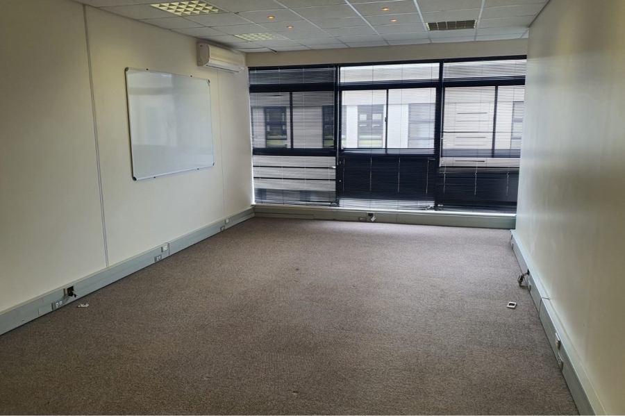 To Let commercial Property for Rent in Newton Park Eastern Cape